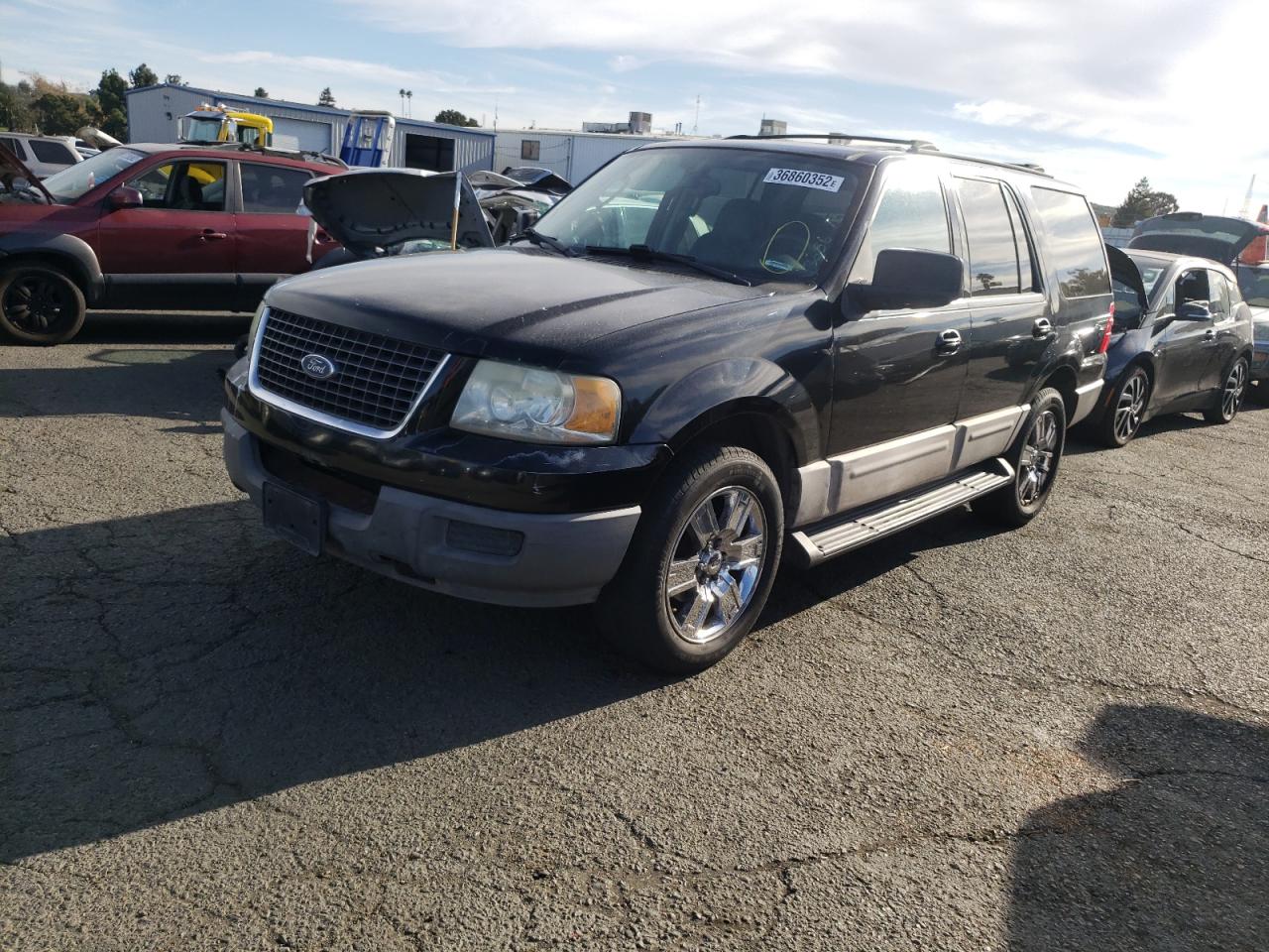 Photo 2 from auction – 2003 FORD EXPEDITION with VIN 1FMRU15W43LB77390