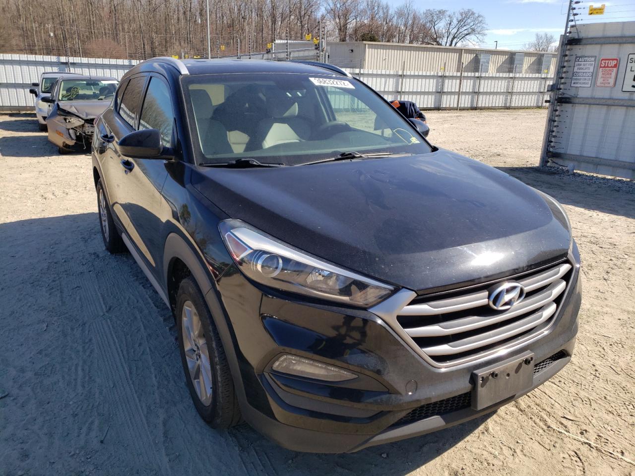 HYUNDAI TUCSON SEL 2018 with VIN KM8J3CA48JU609339 - Photo from auction