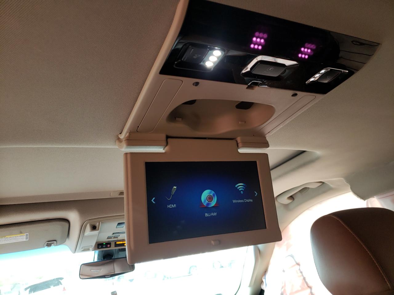 Photo 9 from auction – 2019 CADILLAC ESCALADE E with VIN 1GYS4JKJXKR165040