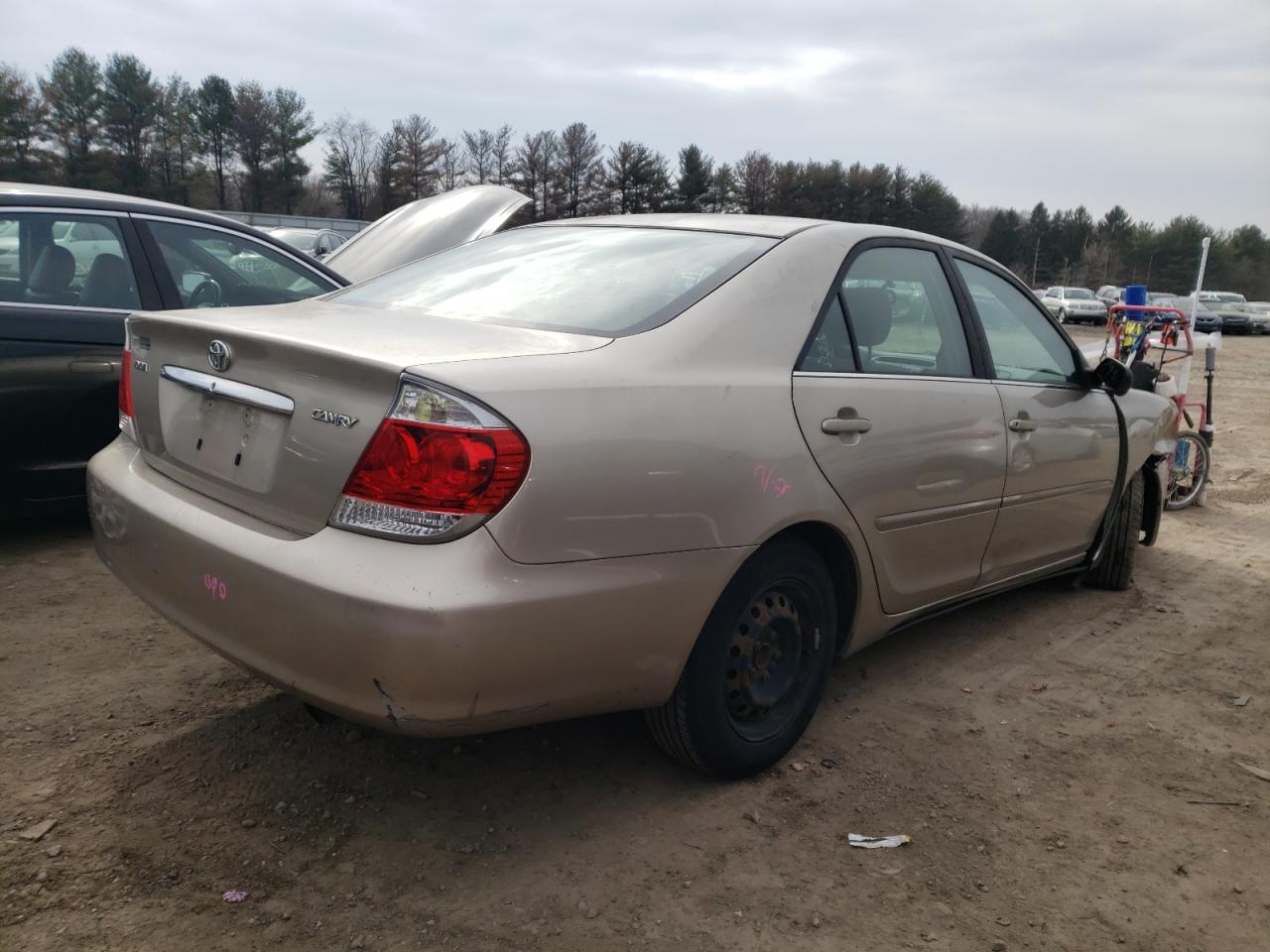 Photo 4 from auction – 2006 TOYOTA CAMRY LE with VIN JTDBE32K863051621