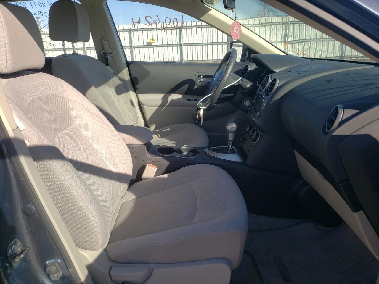 Photo 5 from auction – 2014 NISSAN ROGUE SELE with VIN JN8AS5MT7EW613385