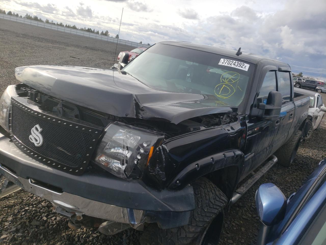 Photo 2 from auction – 2006 CHEVROLET SILVERADO with VIN 1GCHK23D26F261871