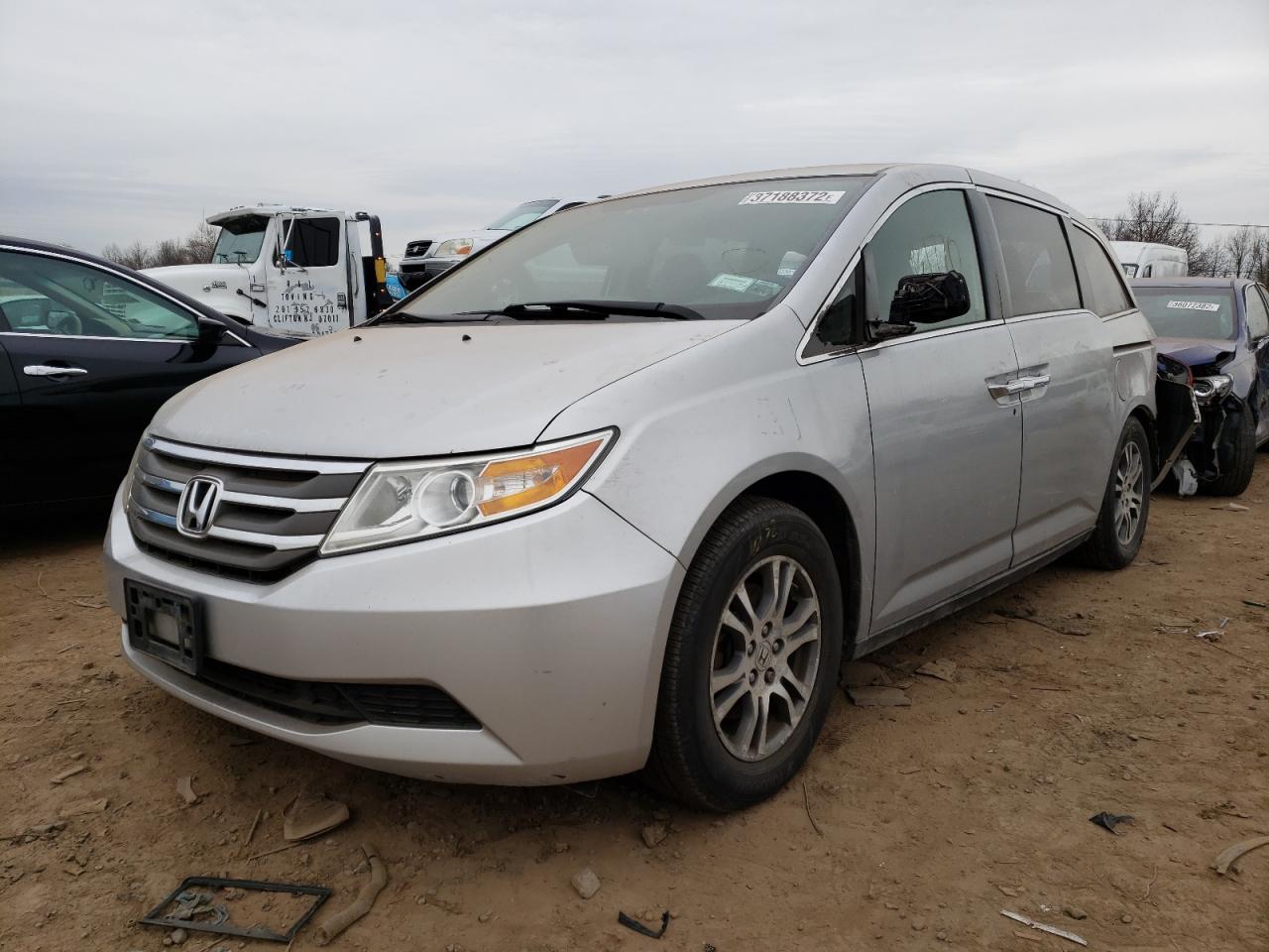 Photo 2 from auction – 2013 HONDA ODYSSEY EX with VIN 5FNRL5H45DB049639