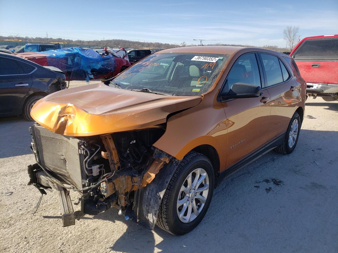 Photo 2 from auction – 2018 CHEVROLET EQUINOX LS with VIN 2GNAXREVXJ6143370