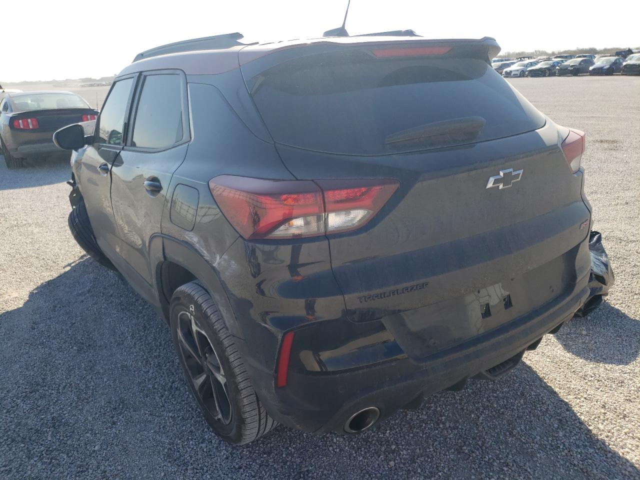 Photo 3 from auction – 2021 CHEVROLET TRAILBLAZE with VIN KL79MTSL7MB156788