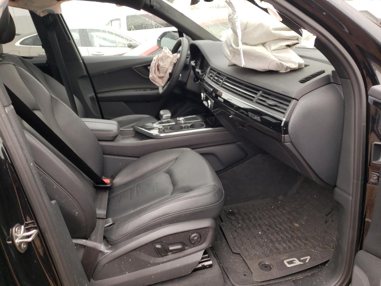 Photo 5 from auction – 2019 AUDI Q7 PREMIUM with VIN WA1LAAF79KD047098