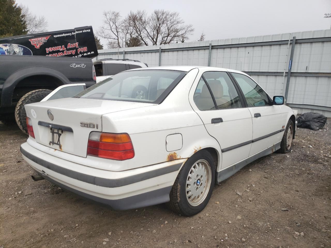Photo 4 from auction – 1995 BMW 318 I with VIN 4USCC7320SLA02341