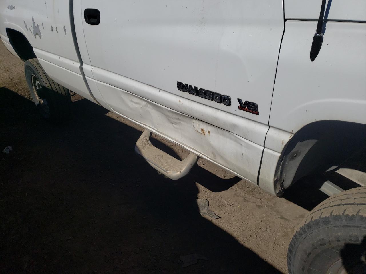 Photo 10 from auction – 1996 DODGE RAM 2500 with VIN 1B7KF26Z9TS707986