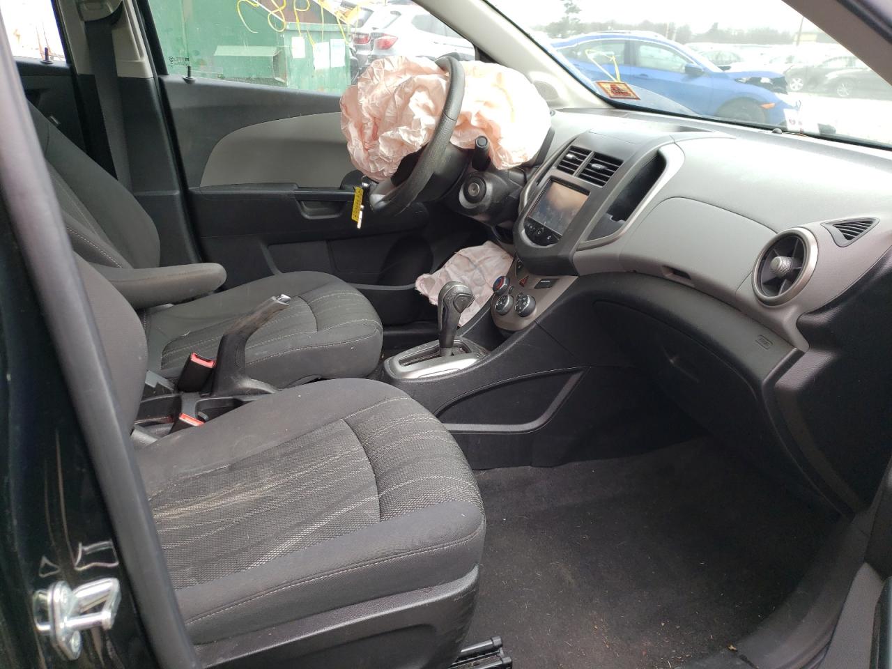 Photo 5 from auction – 2016 CHEVROLET SONIC LT with VIN 1G1JC5SG2G4151145
