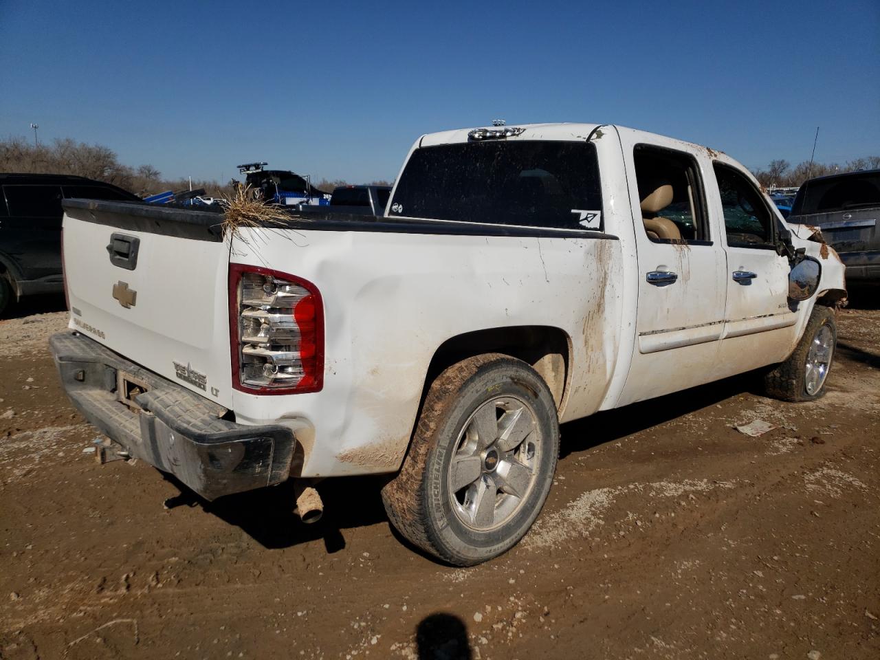 Photo 4 from auction – 2011 CHEVROLET SILVERADO with VIN 3GCPCSE00BG393460