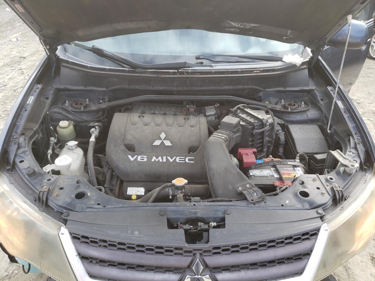 Photo 7 from auction – 2007 MITSUBISHI OUTLANDER with VIN JA4MS31X17Z008875