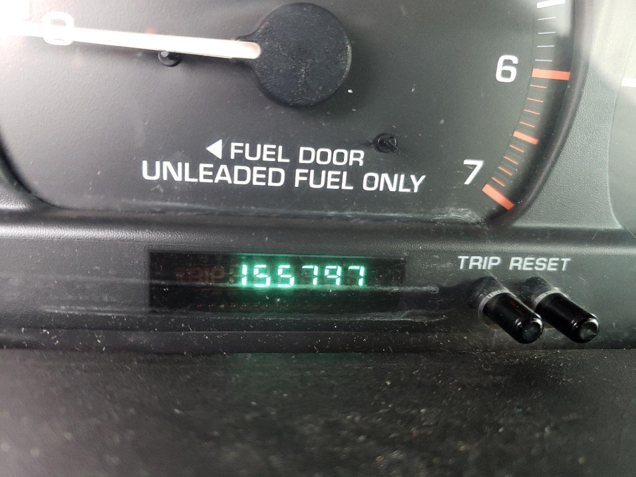 Photo 8 from auction – 2000 DODGE GRAND CARA with VIN 1B4GP44L1YB612338