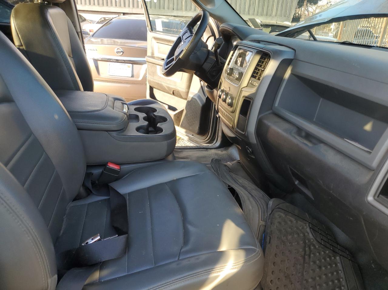 Photo 5 from auction – 2013 RAM 1500 ST with VIN 1C6RR6FP5DS609137