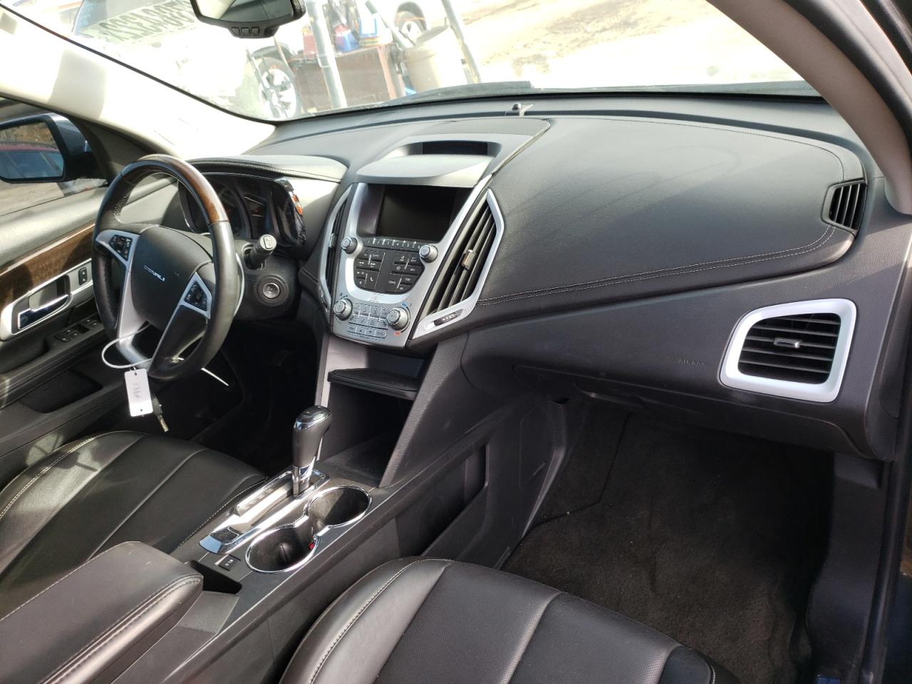 Photo 9 from auction – 2017 GMC TERRAIN DE with VIN 2GKFLVE3XH6125113
