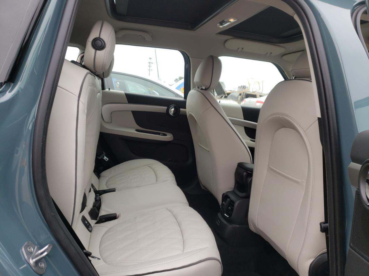 Photo 6 from auction – 2022 MINI COOPER S C with VIN WMZ83BR09N3P10576