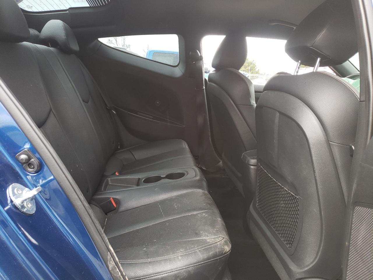 Photo 6 from auction – 2017 HYUNDAI VELOSTER T with VIN KMHTC6AE8HU313766