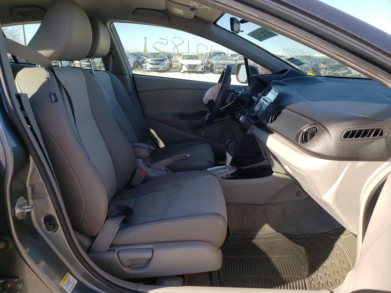 Photo 5 from auction – 2012 HONDA INSIGHT EX with VIN JHMZE2H79CS003735