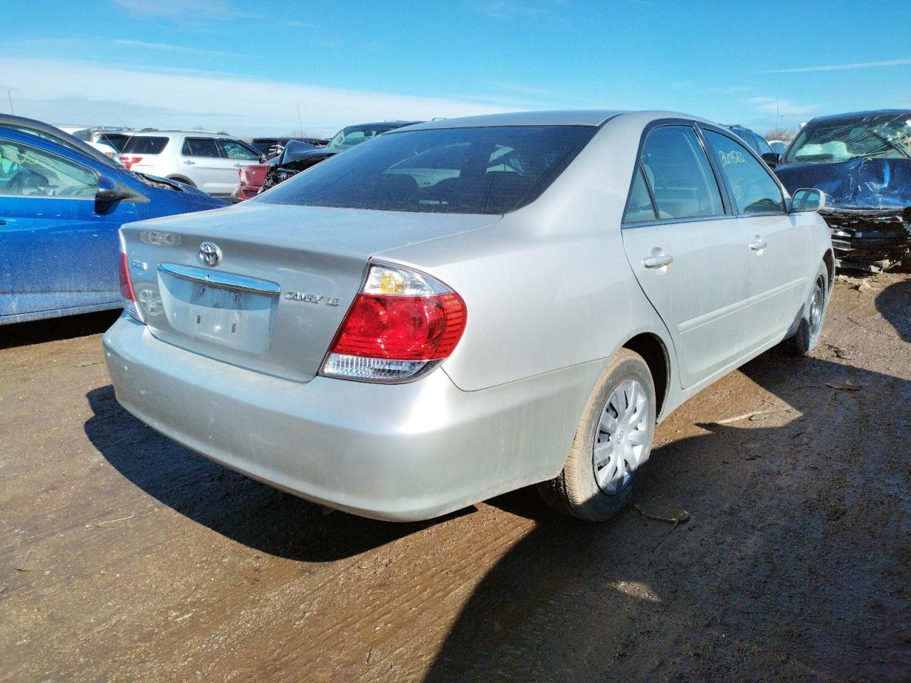 Photo 4 from auction – 2006 TOYOTA CAMRY LE with VIN 4T1BE32K86U662450