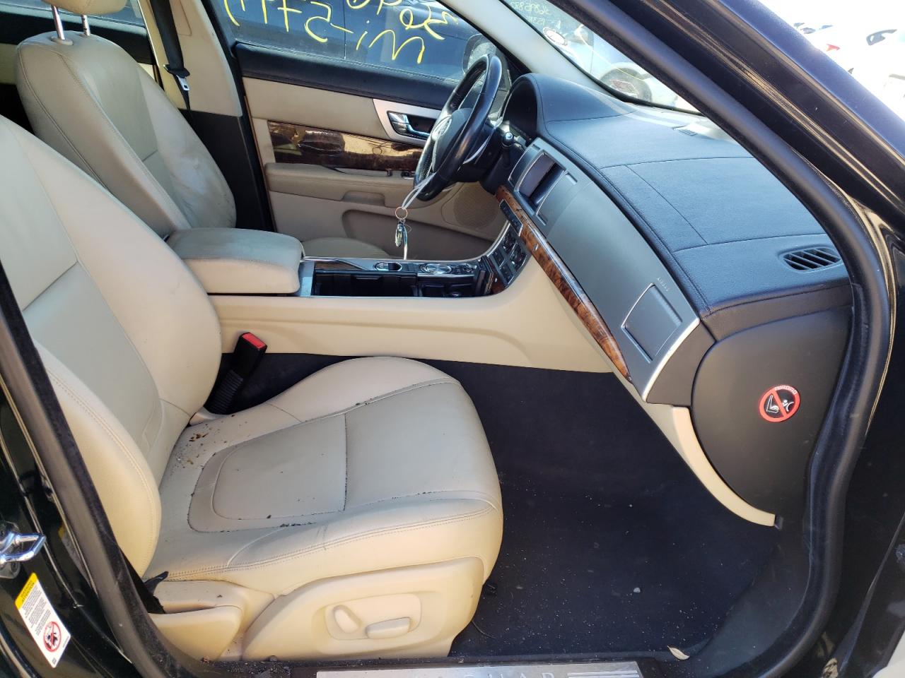 Photo 5 from auction – 2013 JAGUAR XF with VIN SAJWA0ES7DPS65711