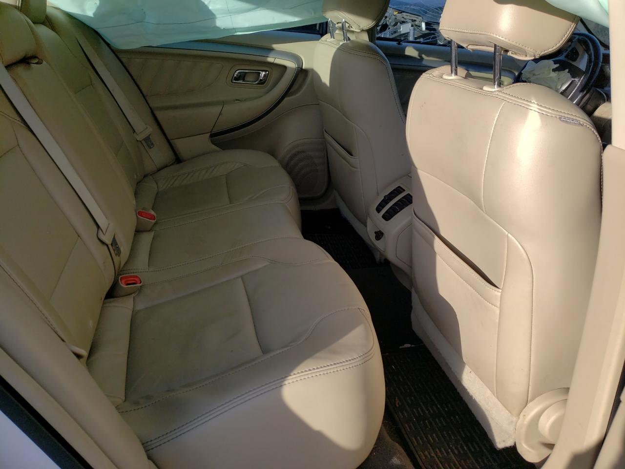 Photo 6 from auction – 2013 FORD TAURUS SEL with VIN 1FAHP2E87DG192500