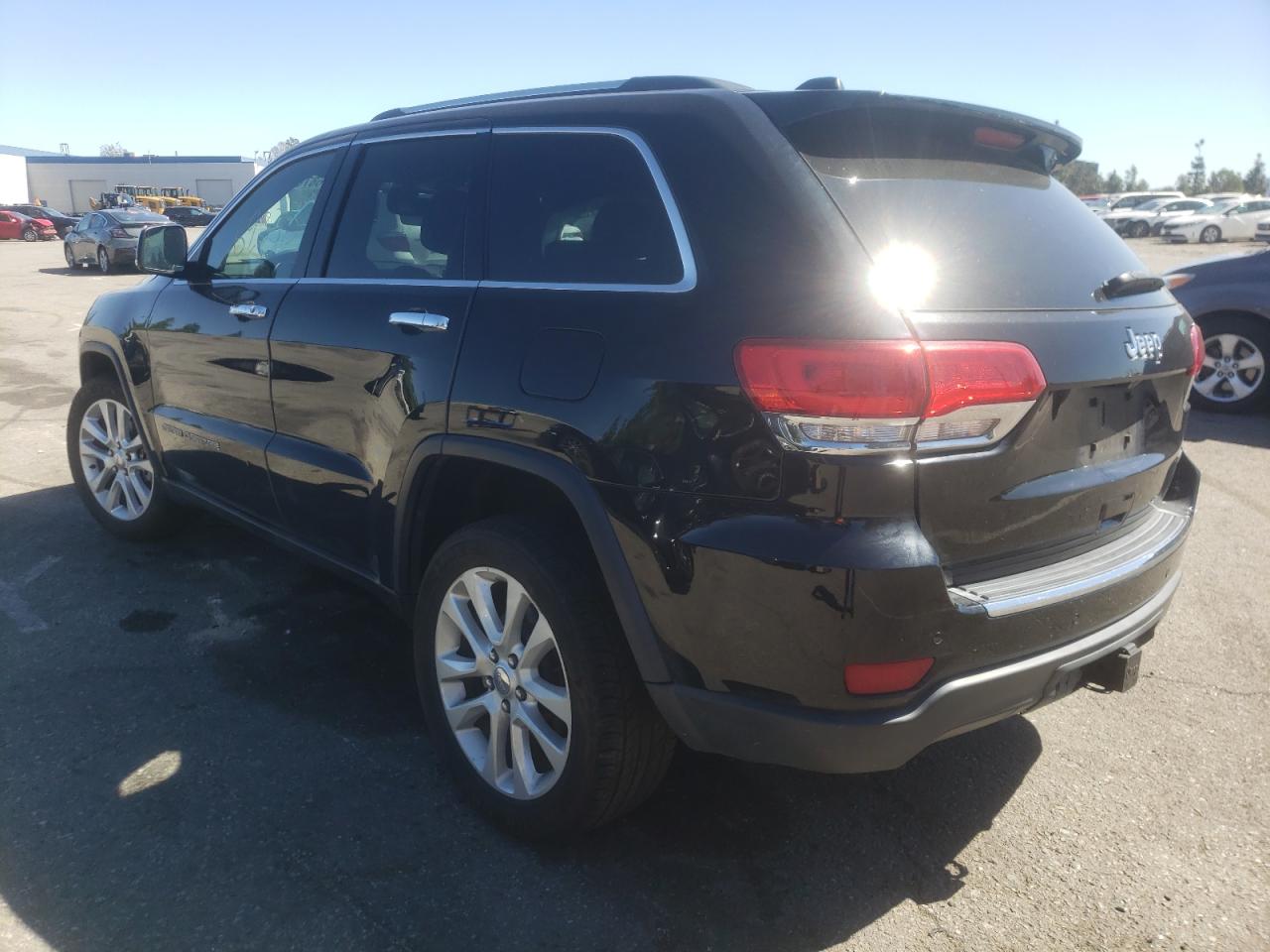 Photo 3 from auction – 2017 JEEP GRAND CHER with VIN 1C4RJEBG2HC805021