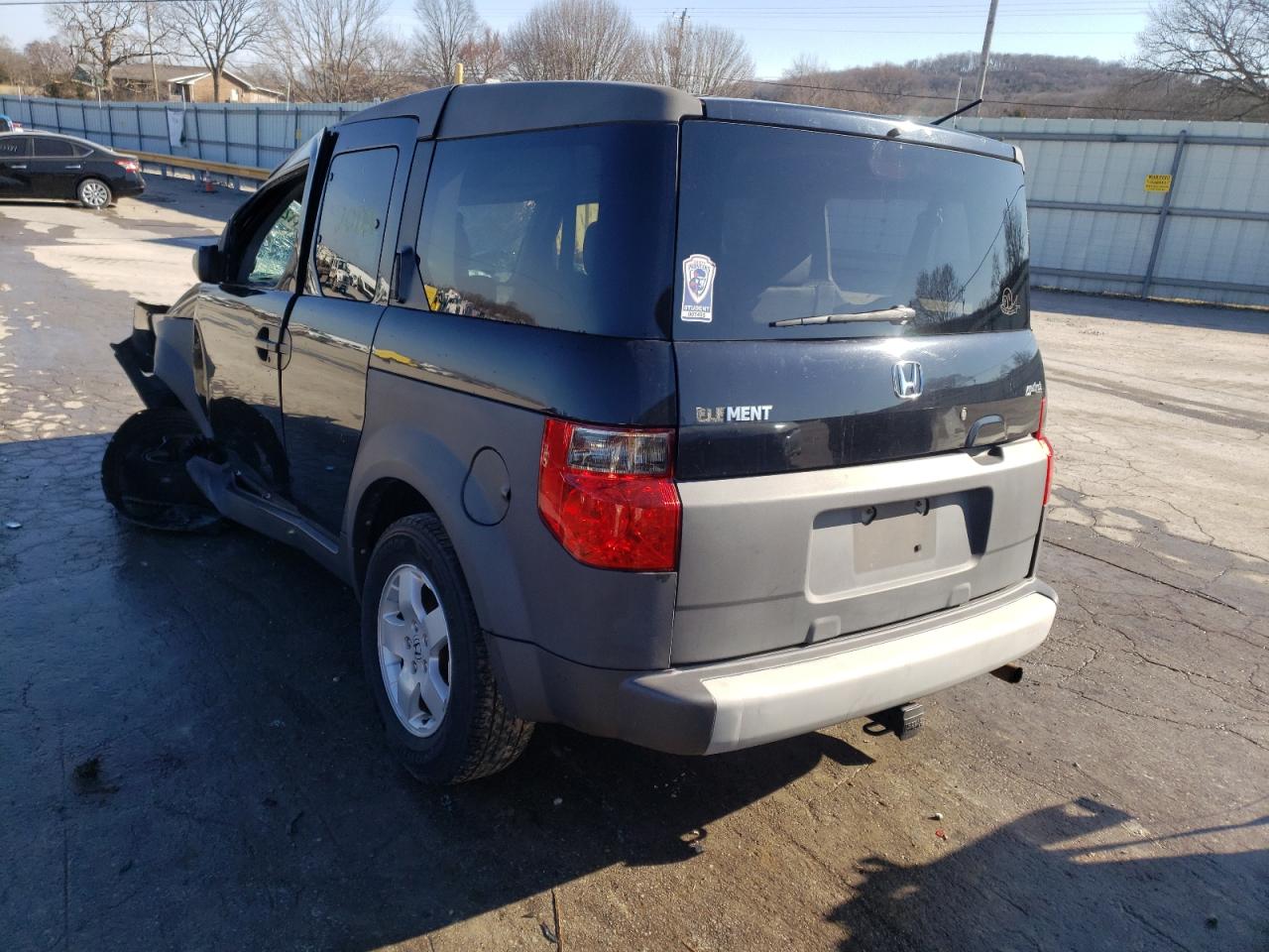 Photo 3 from auction – 2004 HONDA ELEMENT EX with VIN 5J6YH28634L015008