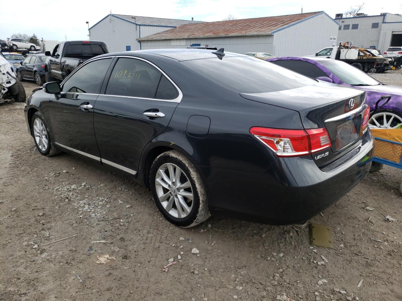 Photo 3 from auction – 2010 LEXUS ES 350 with VIN JTHBK1EG1A2391002
