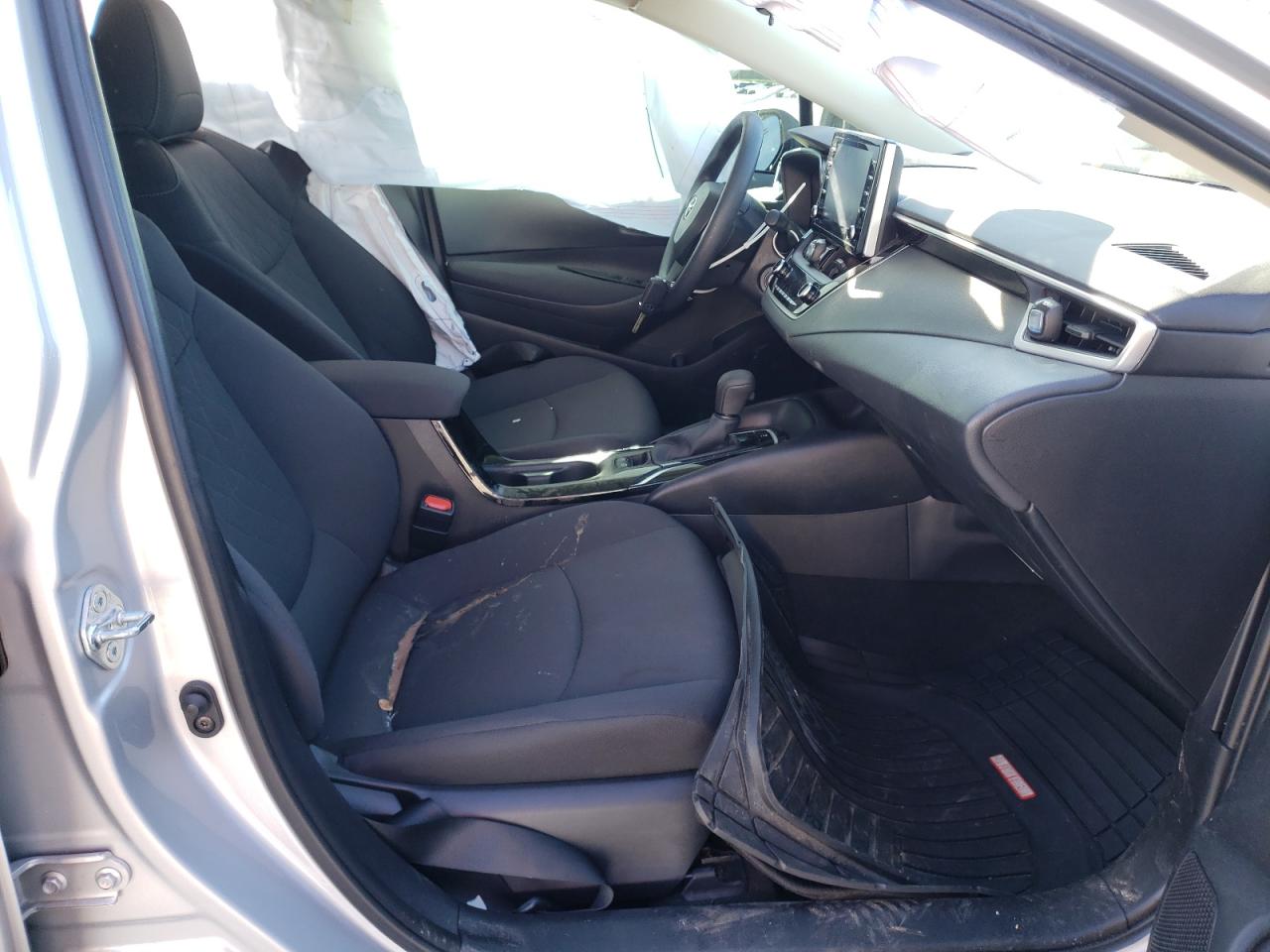 Photo 5 from auction – 2021 TOYOTA COROLLA LE with VIN 5YFEPMAEXMP164872
