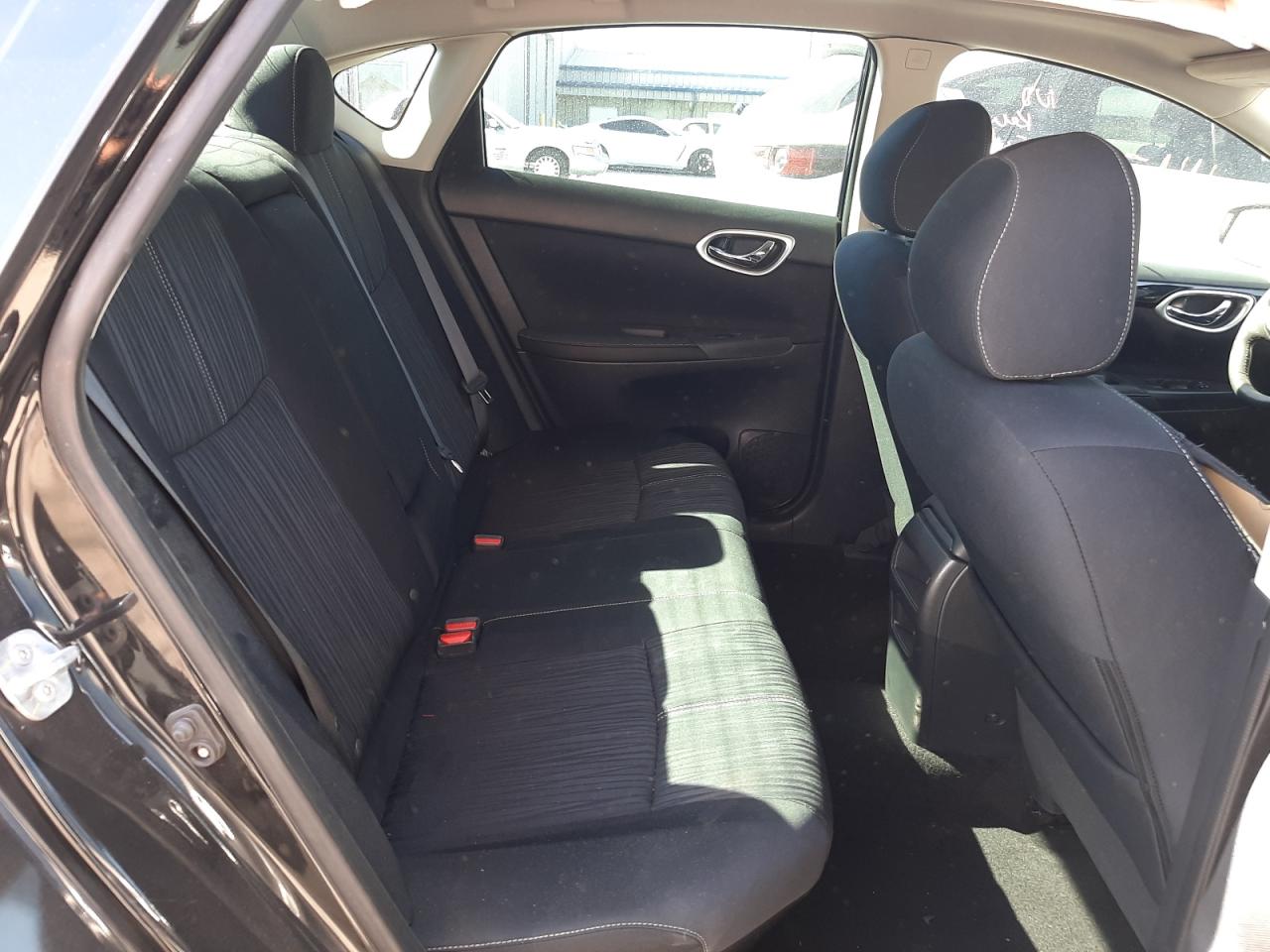 Photo 6 from auction – 2017 NISSAN SENTRA S with VIN 3N1AB7AP1HY204894