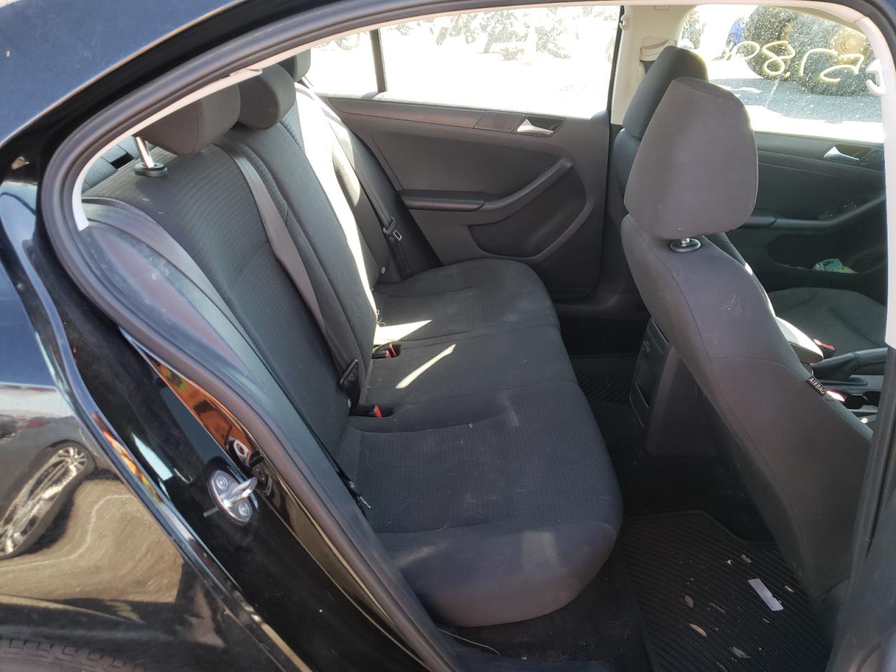 Photo 6 from auction – 2016 VOLKSWAGEN JETTA S with VIN 3VW267AJ3GM330176