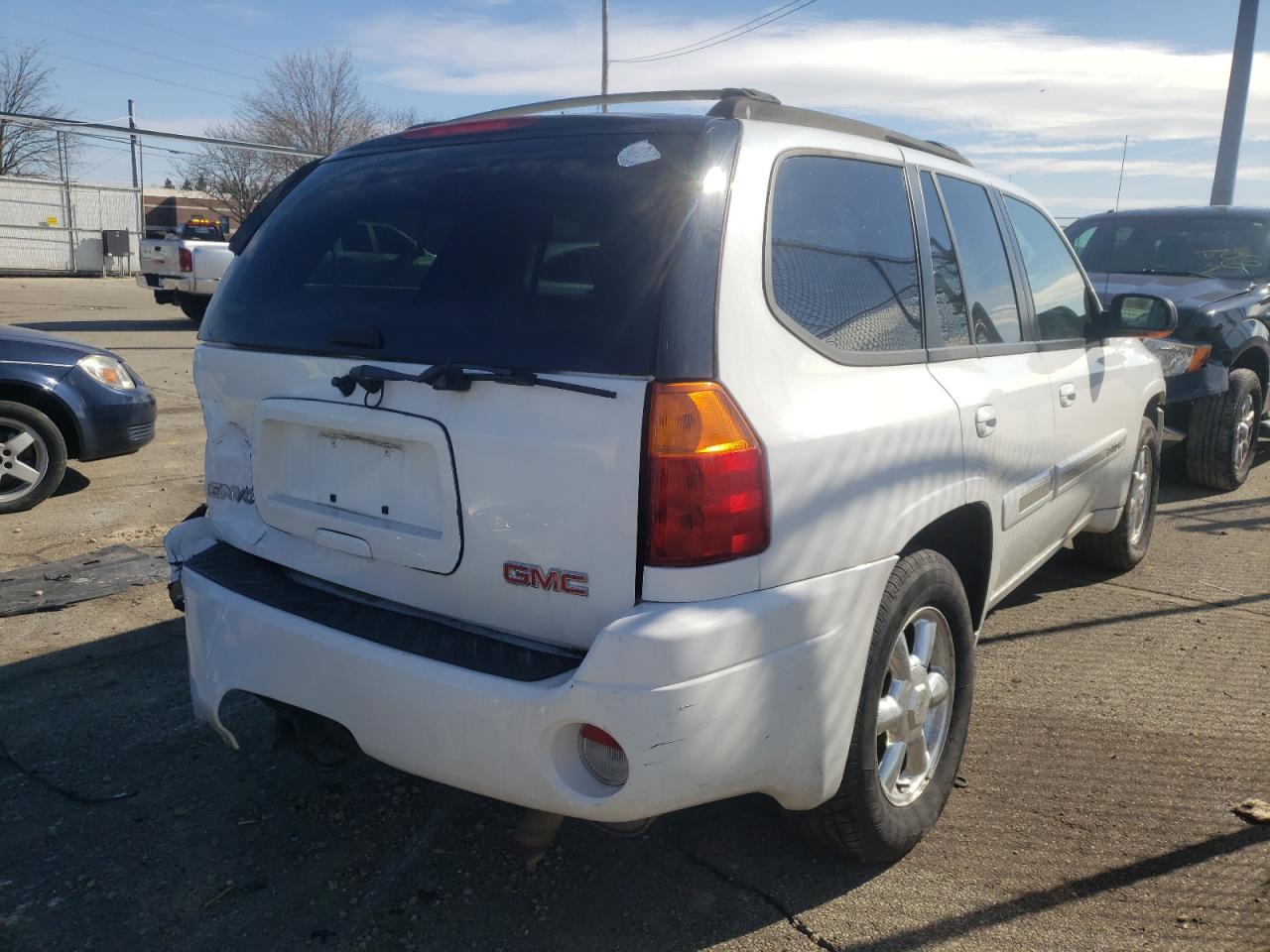 Photo 4 from auction – 2005 GMC ENVOY with VIN 1GKDT13S552356164