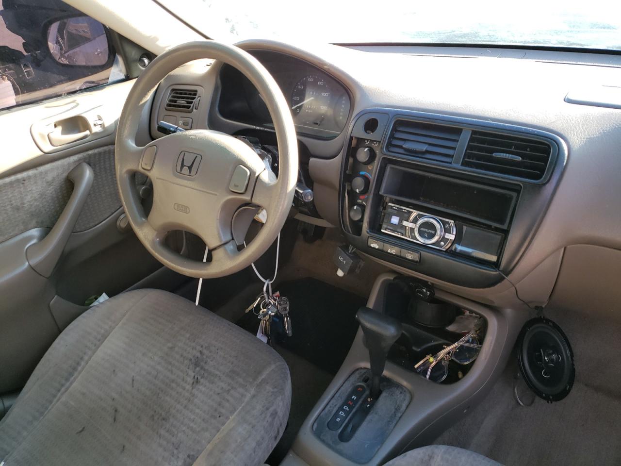 Photo 9 from auction – 2000 HONDA CIVIC BASE with VIN 2HGEJ6613YH534348