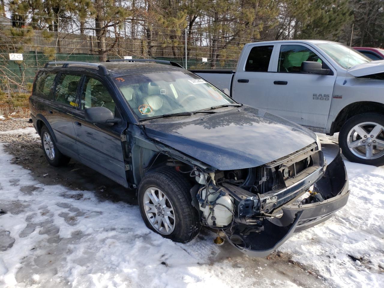 VOLVO XC70 2005 with VIN YV1SZ592351203850 - Photo from auction