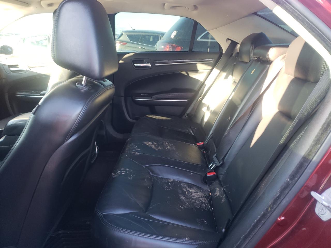 Photo 6 from auction – 2016 CHRYSLER 300 LIMITE with VIN 2C3CCARG7GH224953