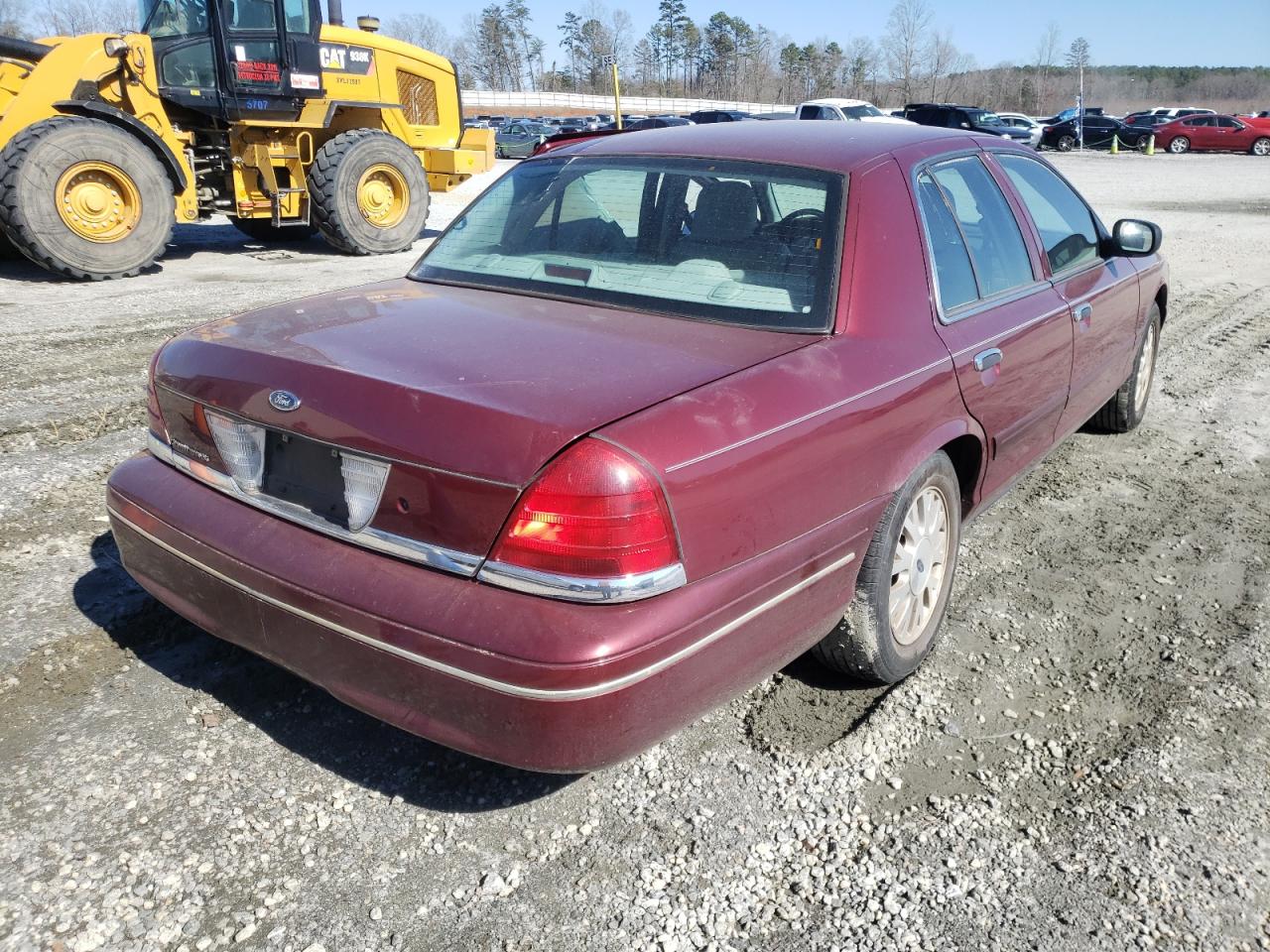 Photo 4 from auction – 2004 FORD CROWN VICT with VIN 2FAFP74W14X164397
