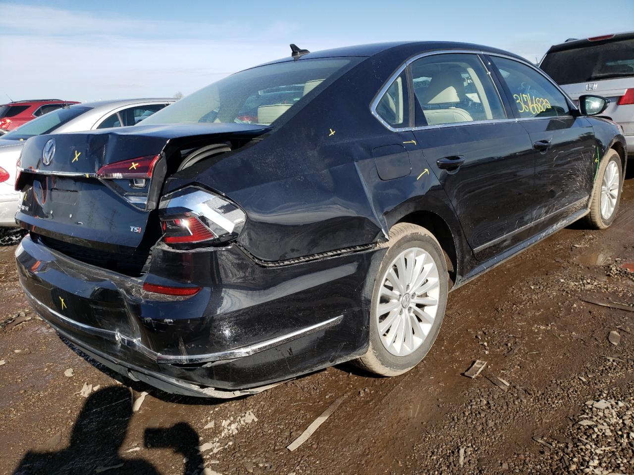 Photo 4 from auction – 2017 VOLKSWAGEN PASSAT SE with VIN 1VWBT7A33HC014922