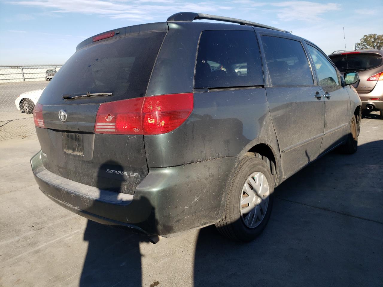 Photo 4 from auction – 2005 TOYOTA SIENNA CE with VIN 5TDZA23C55S368197