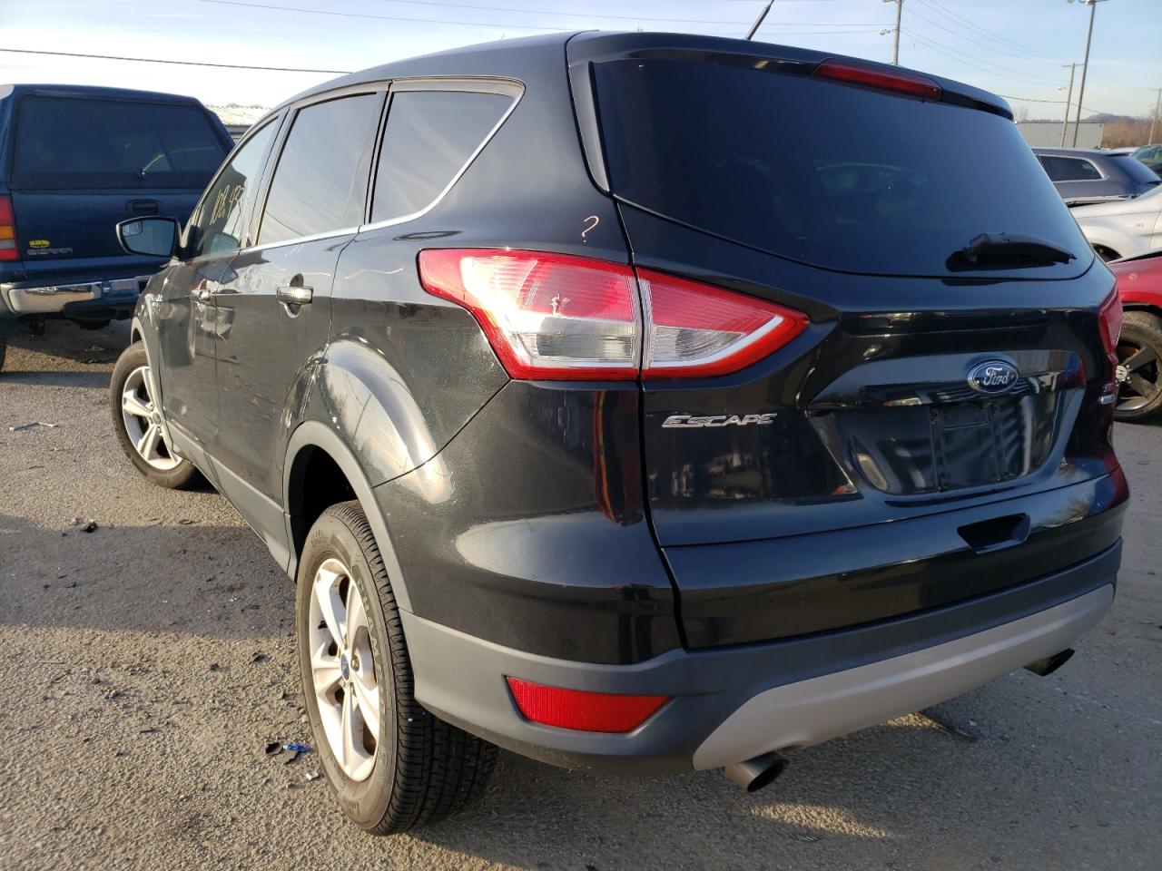 Photo 3 from auction – 2015 FORD ESCAPE SE with VIN 1FMCU9G90FUB64730