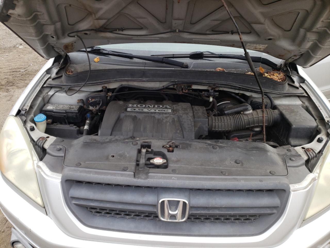 Photo 7 from auction – 2005 HONDA PILOT EXL with VIN 5FNYF18575B020746