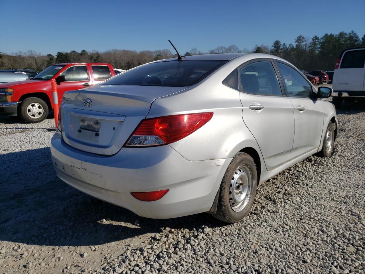 Photo 4 from auction – 2013 HYUNDAI ACCENT GLS with VIN KMHCT4AE5DU414276