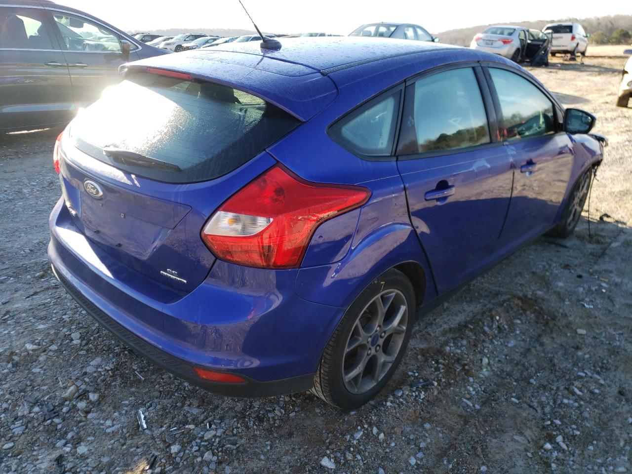 Zdjęcie 4 z aukcji – 2014 FORD FOCUS SE z VIN 1FADP3K26EL409080