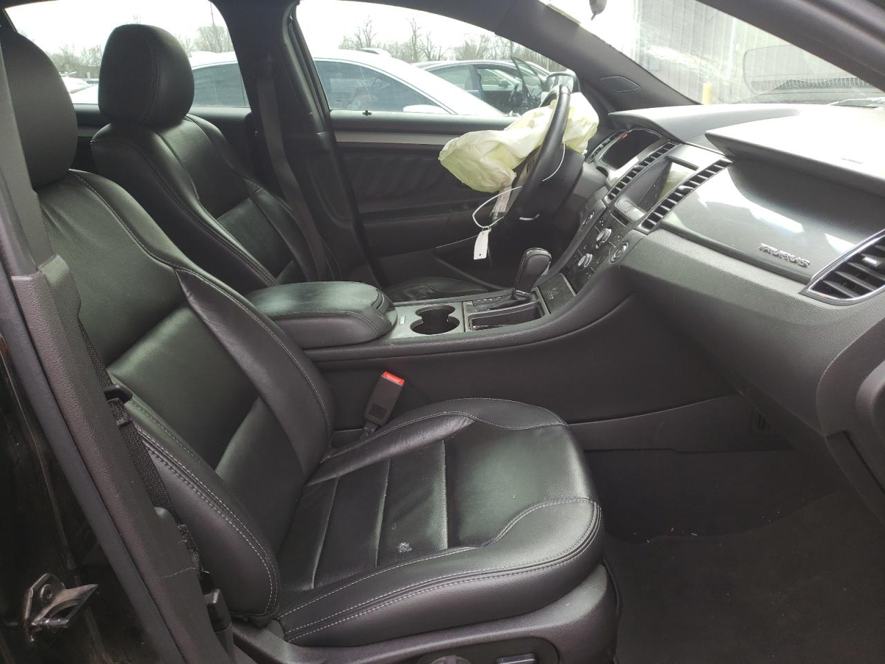 Photo 5 from auction – 2019 FORD TAURUS SEL with VIN 1FAHP2E86KG102704