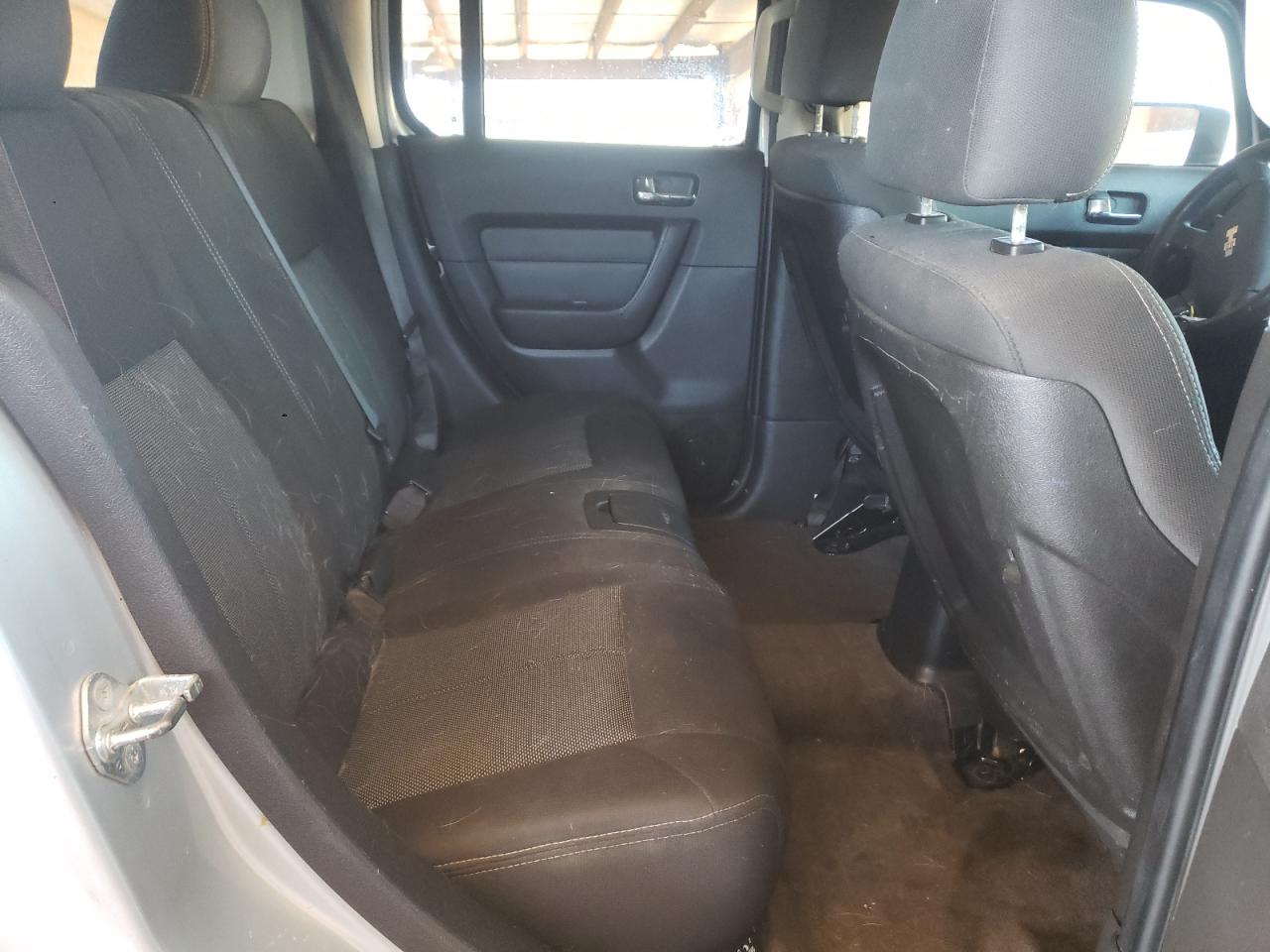 Photo 6 from auction – 2010 HUMMER H3 with VIN 5GTMNGEE2A8118014