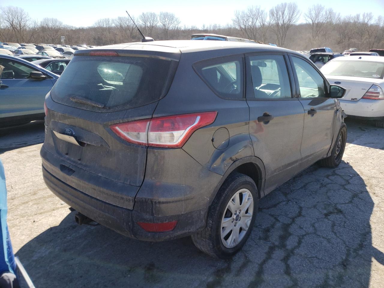 Photo 4 from auction – 2016 FORD ESCAPE S with VIN 1FMCU0F7XGUC58286