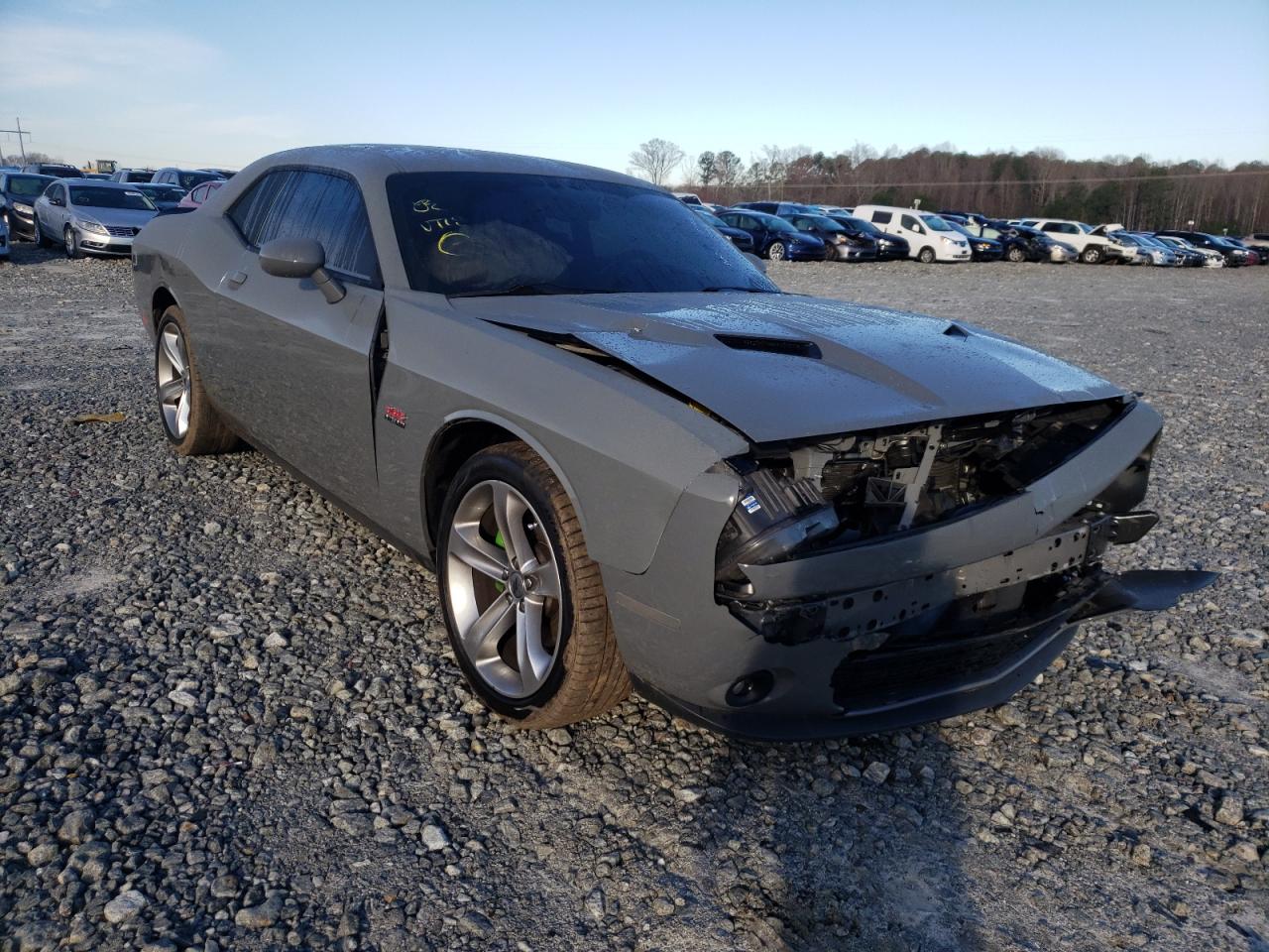 DODGE CHALLENGER 2017 with VIN 2C3CDZBTXHH555062 - Photo from auction