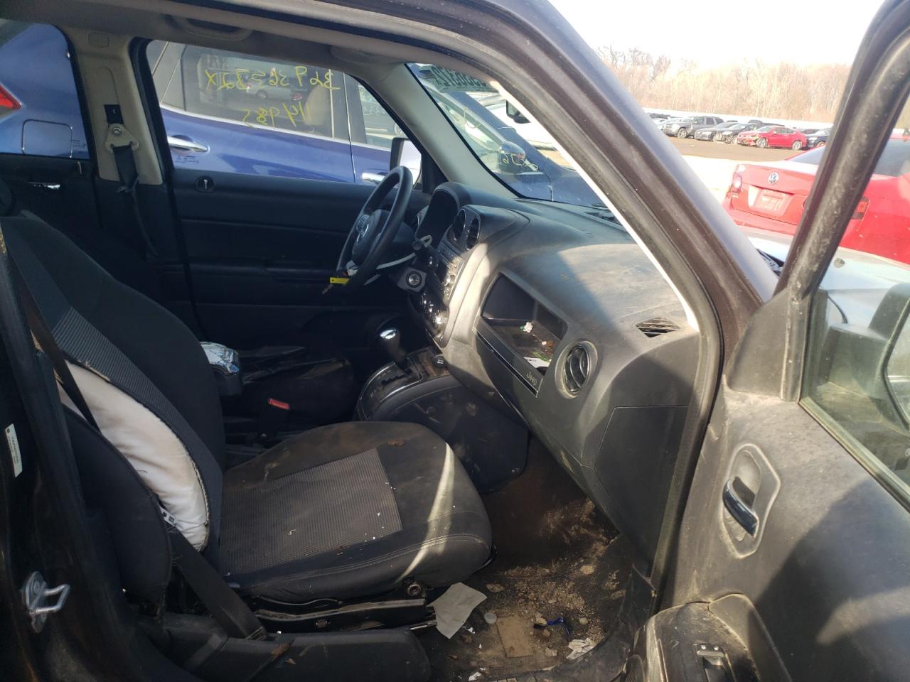 Photo 5 from auction – 2015 JEEP PATRIOT SP with VIN 1C4NJPBB9FD236383