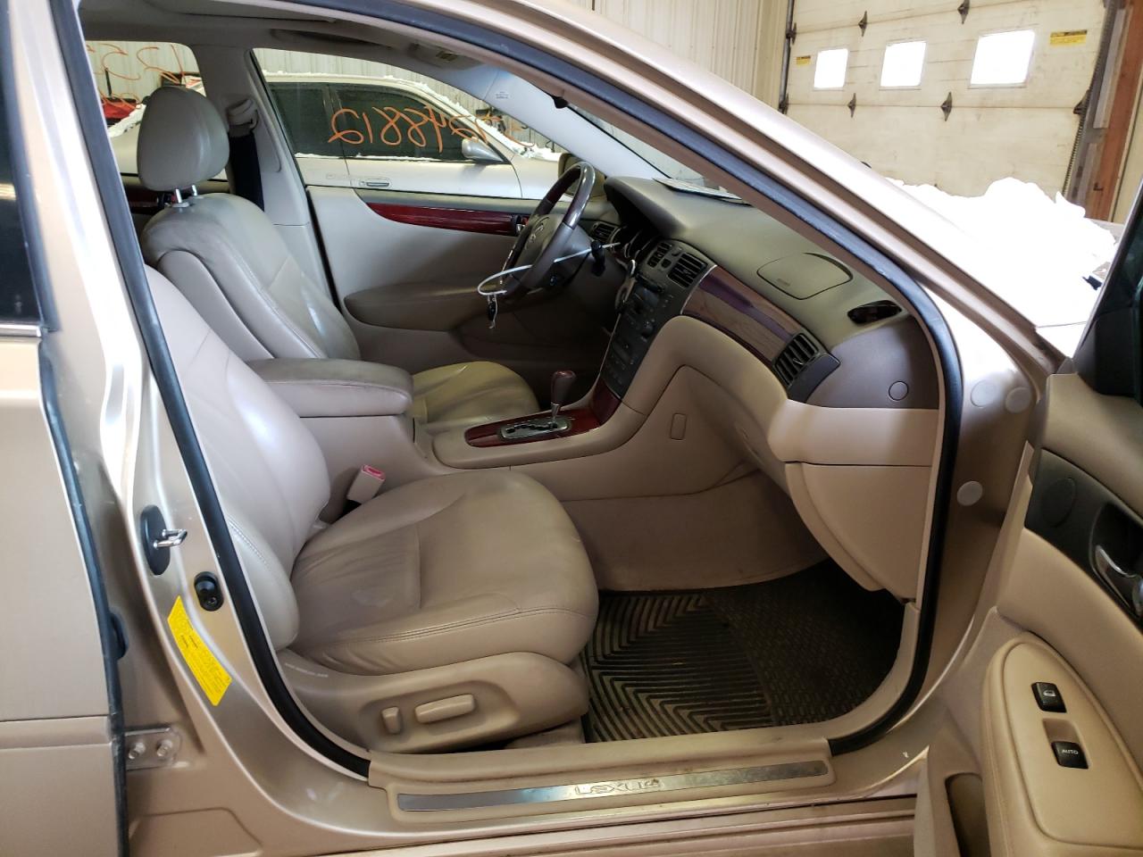 Photo 5 from auction – 2002 LEXUS ES 300 with VIN JTHBF30G320072253