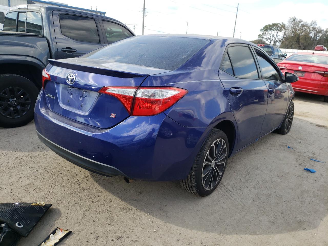 Photo 4 from auction – 2014 TOYOTA COROLLA L with VIN 5YFBURHE8EP121485
