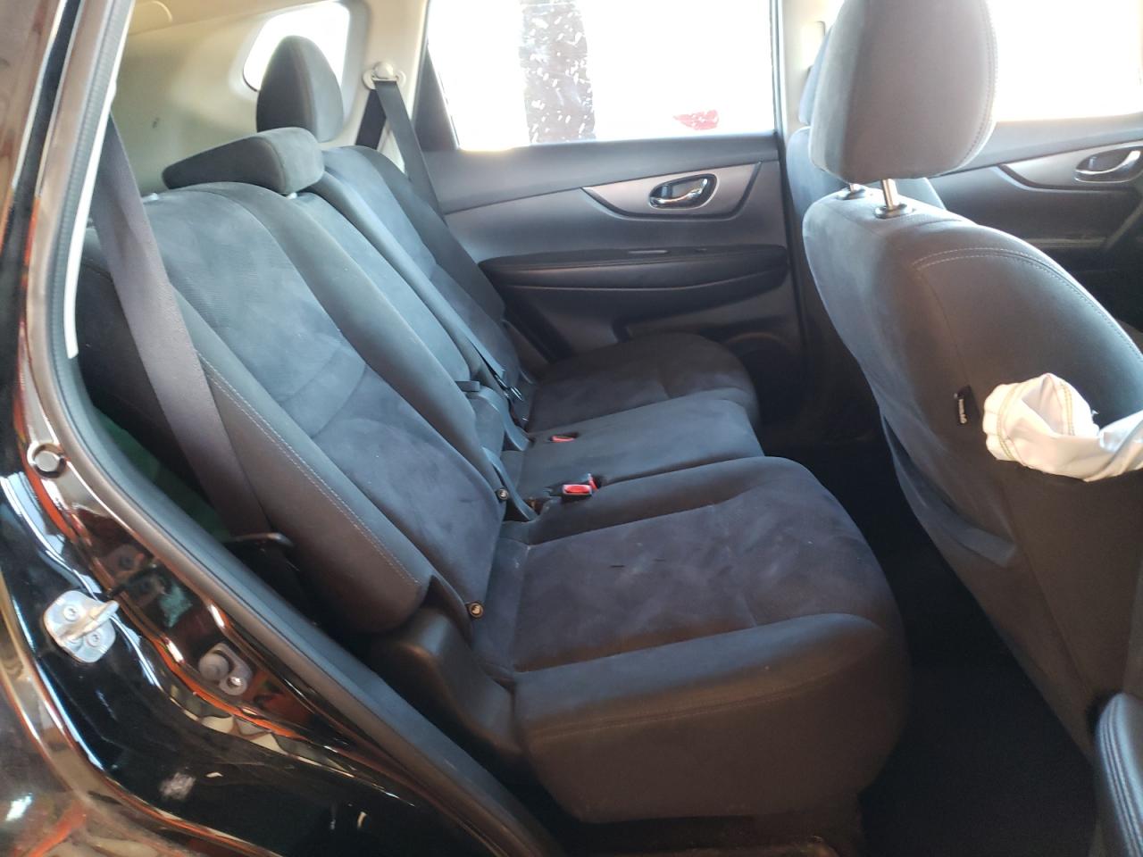 Photo 6 from auction – 2015 NISSAN ROGUE S with VIN KNMAT2MT9FP530169