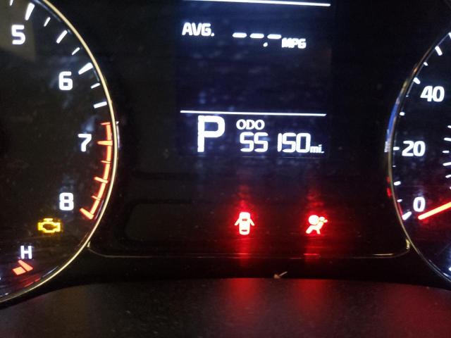 Photo 8 from auction – 2016 KIA FORTE LX with VIN KNAFX4A69G5504377